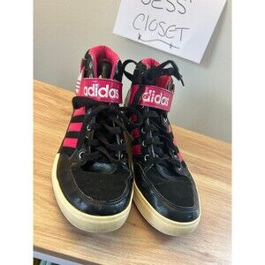 Adidas women’s Size 6 High Top Sneakers